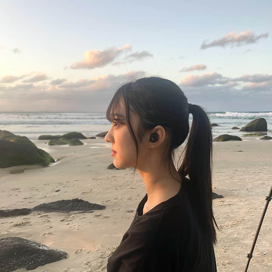 川畑綾理のインスタグラム：「🇦🇺🏝🤩 . . . #オーストラリア #オーストラリア旅行 #ゴールドコースト #クイーンズランド #サーファーズパラダイス #旅行 #海外旅行 #旅行好きな人と繋がりたい #今日の服 #服 #海 #いいね返し #フォロー返します #australia #australiatrip #goldcoast #queensland #surfersparadise #travelgram #travel #ootd #fashion #l4l #f4f #シブサン #シブサンプロジェクト #プラチナムプロダクション #platinumproduction」