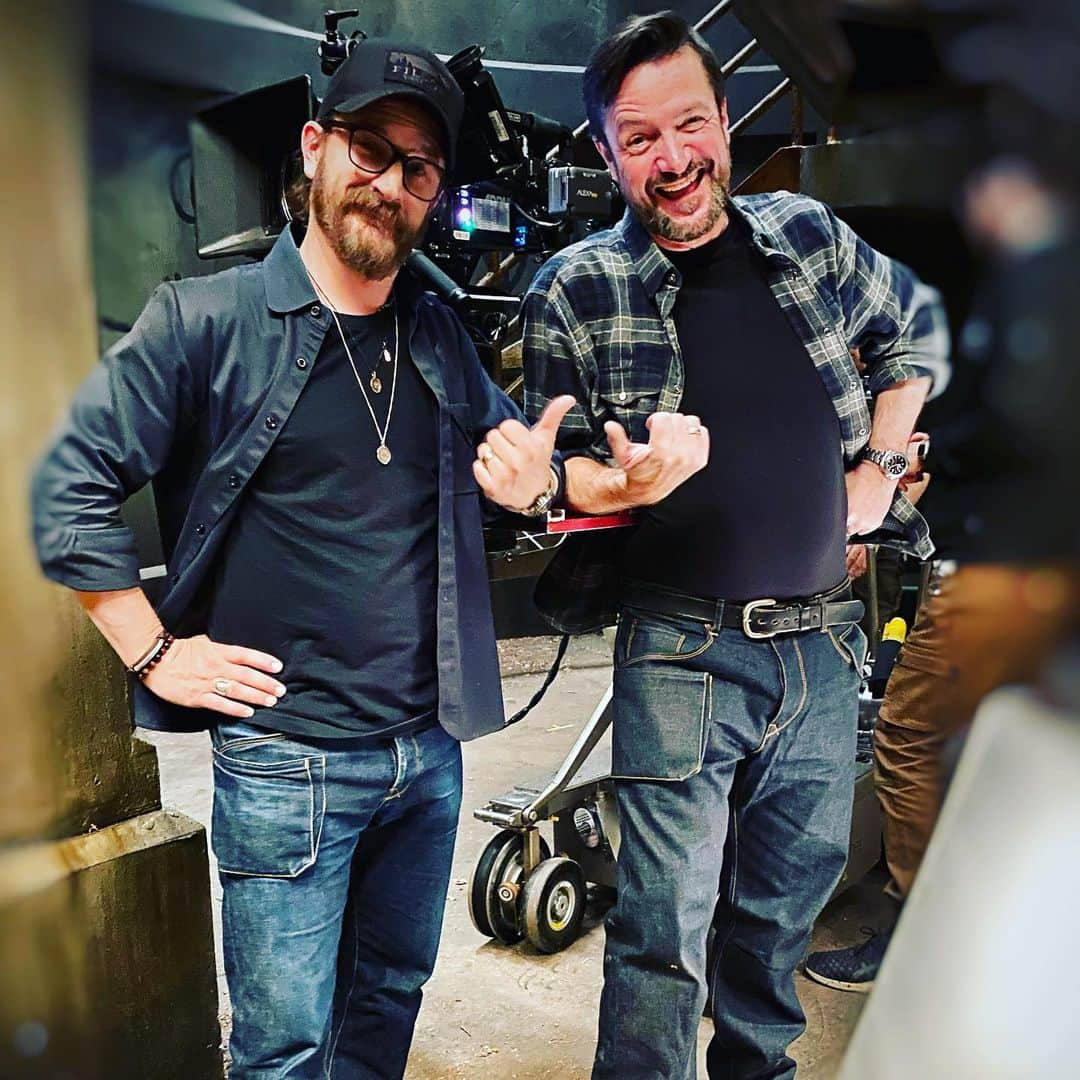 リチャード・スペイト Jrさんのインスタグラム写真 - (リチャード・スペイト JrInstagram)「Friendship courtesy of #supernatural, jeans courtesy of @mcrowcompany .  As B camera operator Robin Forst likes to say, “No pants, no listen,” so yesterday, on my last day on @cw_supernatural EVER, Brad Creasser ( @creasser ) & I both wore what have been dubbed “directing pants,” and sure enough, everyone listened (except @jaredpadalecki - he’s impervious to all mystical clothing).」3月13日 11時50分 - dicksp8jr