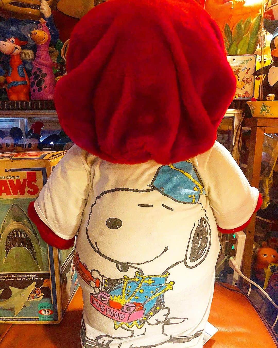 大川知英さんのインスタグラム写真 - (大川知英Instagram)「80's Flame Restaurant  T-shirt peanuts peppermint patty&snoopy double side illustration🇺🇸 アド物の可愛いTシャツをズッポシ🤡 ペパミとスヌーピーの制服が青で最高🚬 どっかのバンドもこんな制服着てたような🤡 子供用はぬいぐるみに着せたり部屋のディスプレイにするのもUPI❗️🤡ありがとうございました🙇‍♂️ #flamerestaurant#advertising #tshirt#peanuts##80s#vintage #子供いないからぬいぐるみに着せる #青の制服最高#amecajiboys  #takatsubase#アメトイ部キャプテン」3月13日 11時51分 - zupposi_swamp
