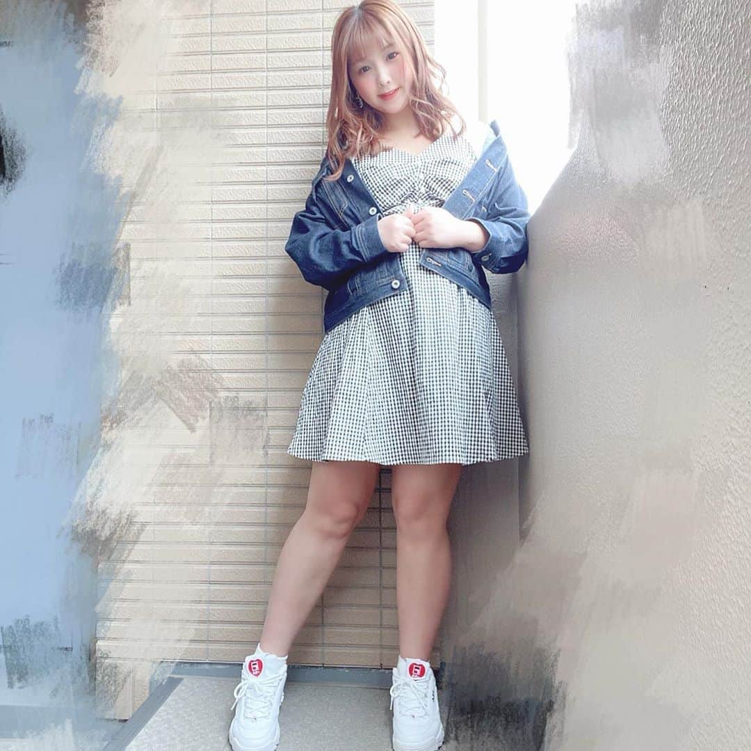 岩村捺未さんのインスタグラム写真 岩村捺未instagram あったかい今日の私服 Onepiece Mignon Jacket Gu Shoes Fila なちゅのふく Ootd 私服 今日のコーデ 春服 Mignon Gu Filashoes ぽっちゃり ぽっちゃり女子 ぽっちゃりコーデ
