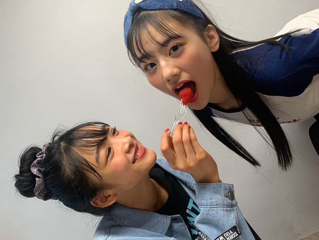 ニコ☆プチのインスタグラム：「﻿ 春はいちごの季節〜🍓﻿ ﻿ ﻿ ニコ☆プチプラスvol.2の撮影オフショだよ！﻿ ﻿ ﻿ ルキとアヤカはファッションショーごっこ中のようです🚶‍♀️✨﻿ ﻿ ﻿ #ニコプチ﻿ #ニコプチプラス﻿ #中山あやか﻿ #関谷瑠紀﻿ #川本結月﻿ #浦田聖愛」