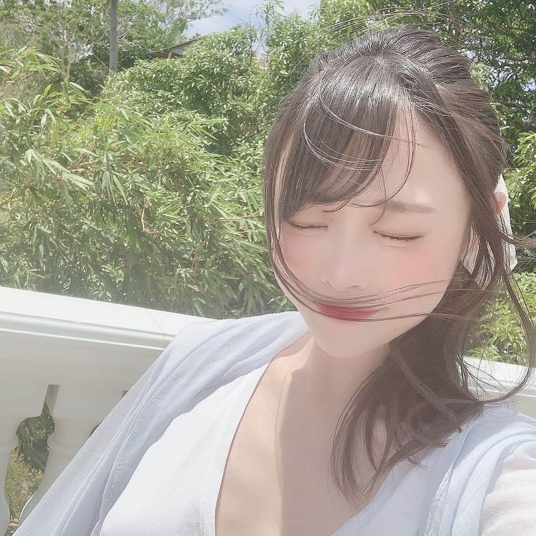 吉岡ひよりさんのインスタグラム写真 - (吉岡ひよりInstagram)「. 風強し」3月13日 16時43分 - y_hiyori88