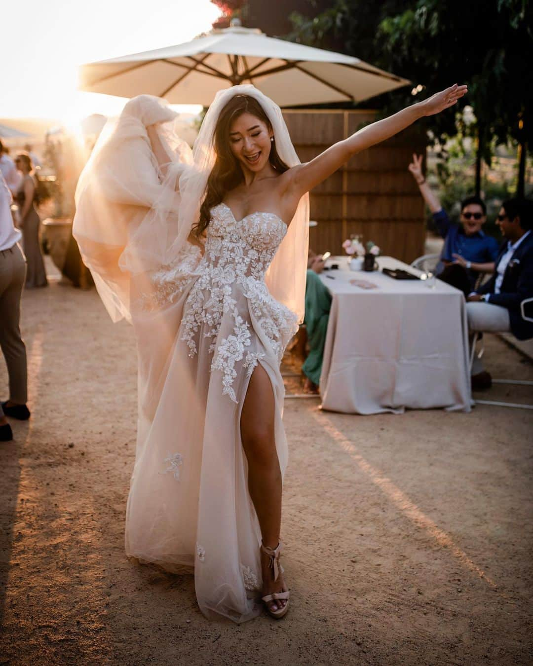 Galia Lahavさんのインスタグラム写真 - (Galia LahavInstagram)「#GLBride @annaxueharris | You show us how to rock that #Gia #GLCouture @tali__photography」3月13日 17時31分 - galialahav