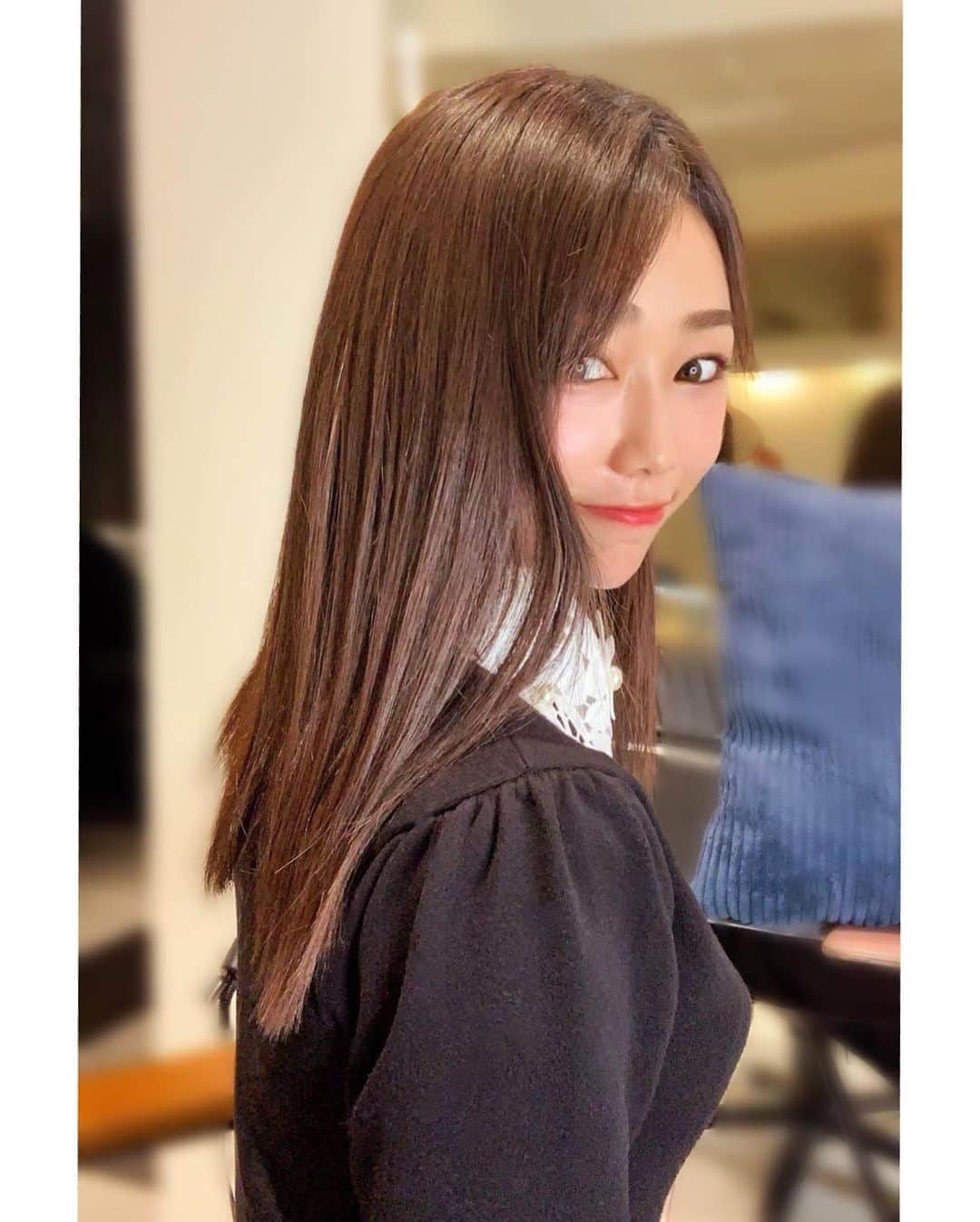 のインスタグラム：「髪質改善トリートメント🌈﻿ ﻿ 5回目の　#髪質改善トリートメントを﻿ Lano by hair 店長さんの﻿ 北村さん(@ryo_lano_by_hair )にしてもらいました☻ ﻿ ﻿ 髪の毛がスッキリ、さらさら〜に﻿ なったよ！！✨🥺﻿ ﻿ 5回目にもなると、髪の毛の癖が﻿ なくなって、朝もブラシだけで﻿ 寝癖が取れるの！ほんっとに﻿ 楽になった！✨✨してもらうたびに﻿ 北村さんと「艶艶ですね！」って﻿ 感動します！笑﻿ ﻿ みなさん、Lano by hairの﻿ 髪質改善トリートメントすると﻿ ハイヒール👠を履きたくなるくらい﻿ ルンルンします！(わたしは転ぶので、履いてませんが)﻿ ﻿ ﻿ ﻿ #トリートメント﻿ #lanobyhair」