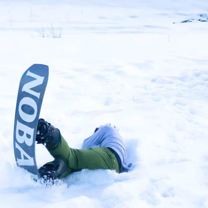 のインスタグラム：「backyard🌫 #snowboarding #snow #snowboard #backyard #fun #コロナ #🖕 🎥 @kaitohamada」