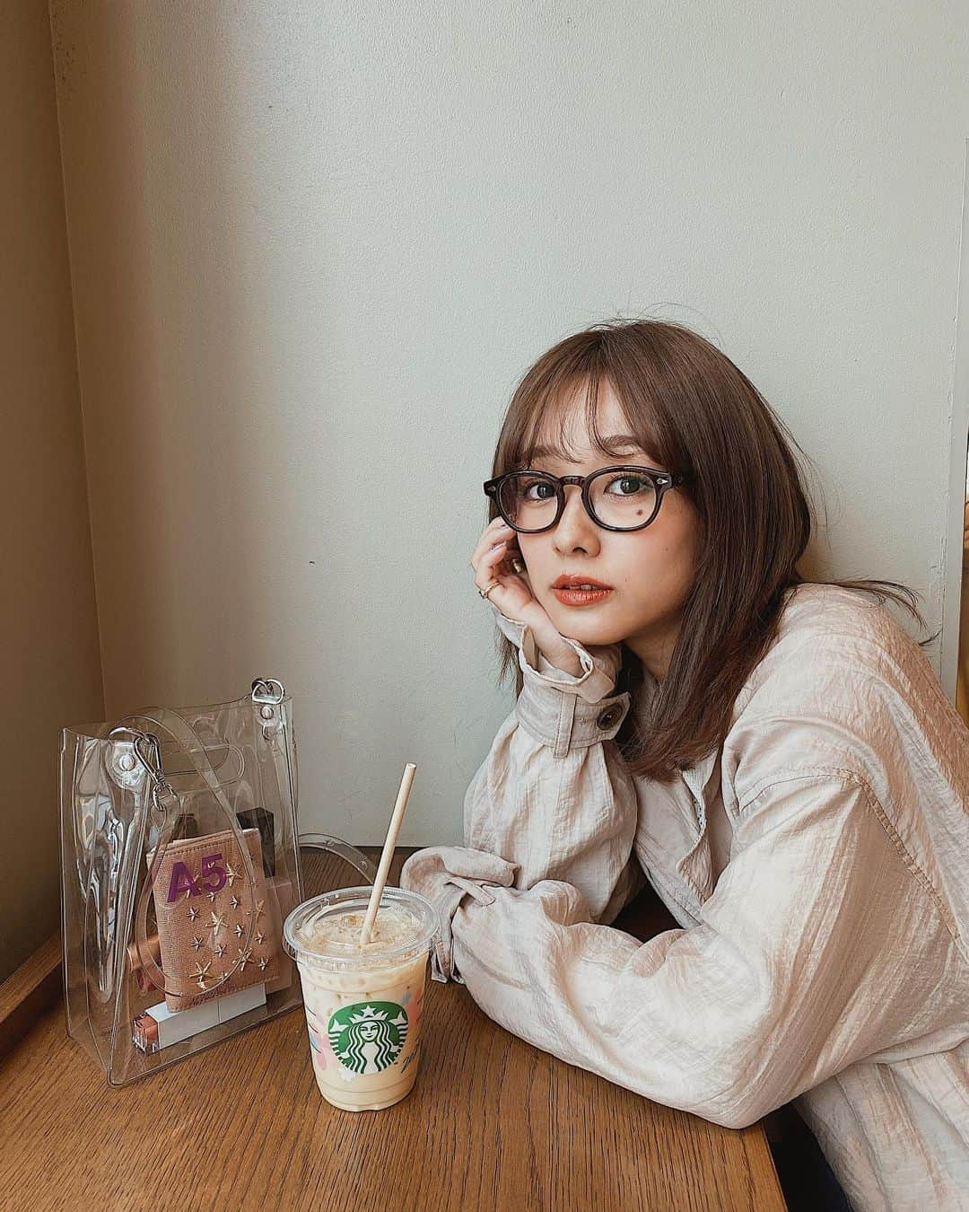 前田希美（まえのん）さんのインスタグラム写真 - (前田希美（まえのん）Instagram)「今日もお仕事前に☕  #Tokyo #Tokyocafe #japan #cafe #cafes #coffeesand #cafelatte #starbucks #chaitealatte」3月13日 20時21分 - maeda_nozomi