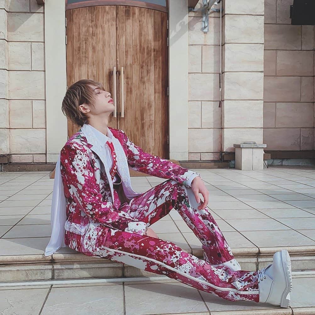 HAUさんのインスタグラム写真 - (HAUInstagram)「🌸サクラエビデンス🌸 #sakuraevidence #sakura #新衣装 #ピンク #メンズ #アイドル #メンズアイドル  #foryou  #vietnamese #Vietnam #ベトナム #ベトナム人 #純血 #金髪 #黒 #金 #茶髪  #followforfollowback #f4f #ナチュラル #model #ootd #makeup #japan #fyp」3月13日 20時32分 - haupika_bw