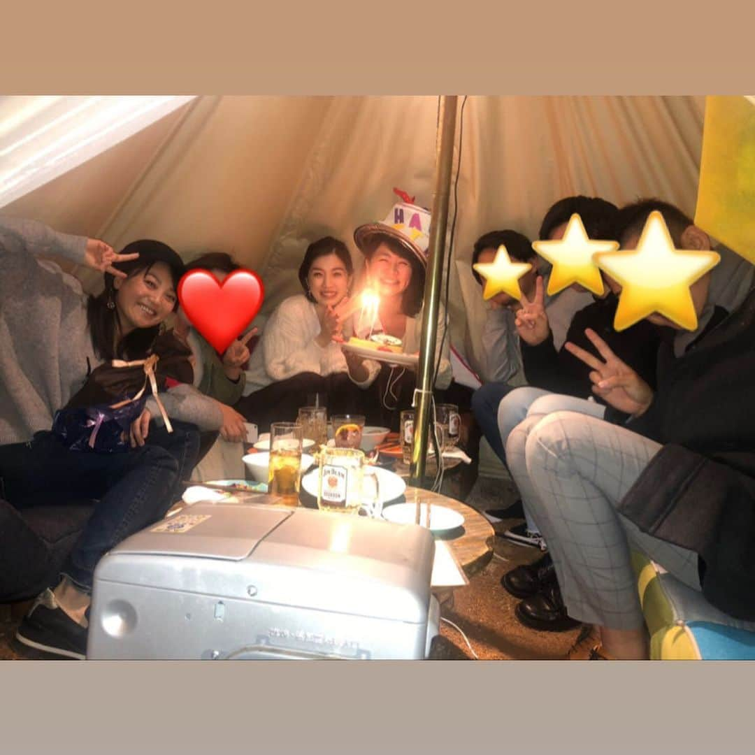 川村美保さんのインスタグラム写真 - (川村美保Instagram)「先日、一つ歳を重ねました♡ なんと2年連続でわざわざ沖縄から友達がお祝いにきてくれて😭泣 本当に私は幸せ者だなと改めて感じました。 ありがとうありがとう。 みんな大好き❤ 素敵な34歳の幕開けです！ さぁどんな1年になるのかな🥳とっっても楽しみです❣️ #借金している叔母からのプレゼントは#まさかの結婚相談所の入会#35までに相手を見つけなければそのお金返してと言われている#嬉しいようでめっちゃ怖いやん#爆笑#誕生日#みんなありがとう#今年も幸せに過ごせました#良き1年になりますように」3月13日 20時38分 - miho0308kawamura