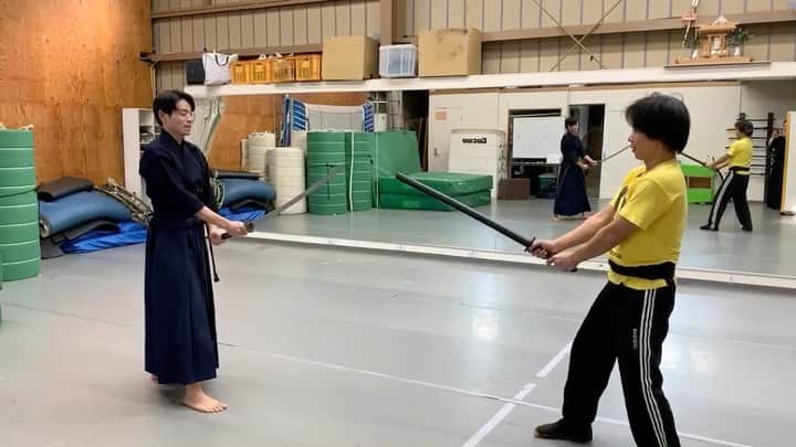 吉沢悠さんのインスタグラム写真 - (吉沢悠Instagram)「． Today's lesson. . 殺陣の稽古へ。 ． 改めて基礎的なおさらいから教わりました。 ． 細かい部分での修正点が、稽古で発見できるので、良い時間でした。 ． 最後はユースケと合わせてみて、本日終了。 ． ゴクウ ...