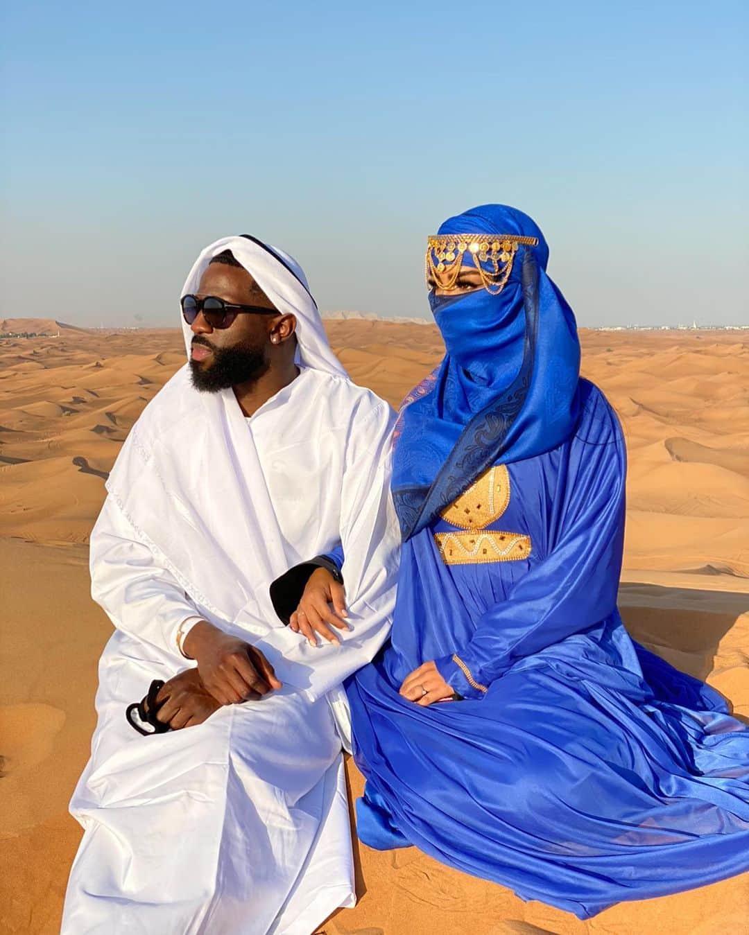 バカリ・サコのインスタグラム：「13-03-09/ 13-03-20 ❤️ @sarrasako_  Thanks to @dubaievasion for this perfect day 🙏🏾 #couplegoals #love #mashallah」