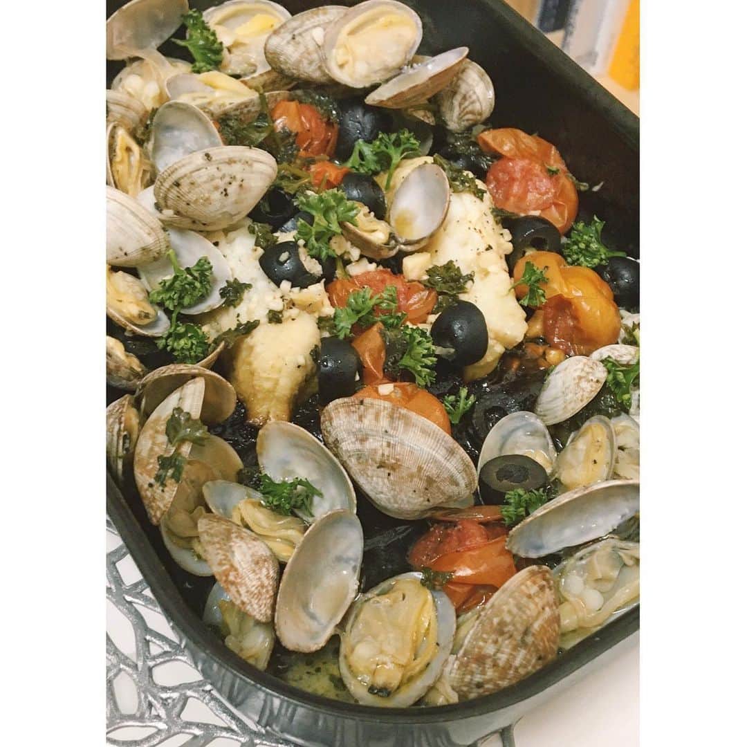 吉良穂乃香のインスタグラム：「最近料理の写真ばっかりだね📸 釣ってきてくれたメバルを使ってアクアパッツア作ったよ #メバル#釣り部#おうちごはん#女子会#きらめし1」