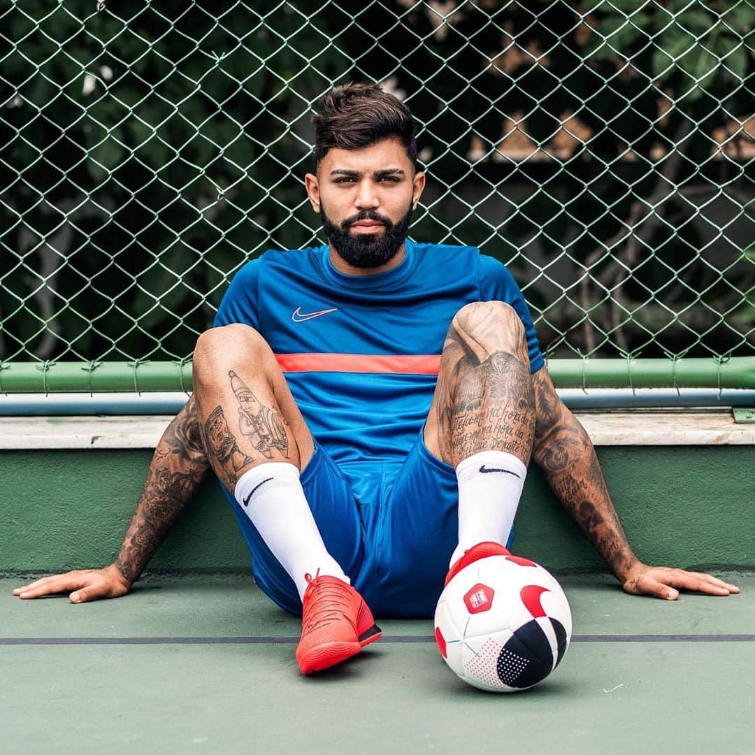 ガブリエウ・バルボーザ・アウメイダのインスタグラム：「⚽❤ #Mercurial #NikeMercurial #NikeFootball #Futebol #Nike」