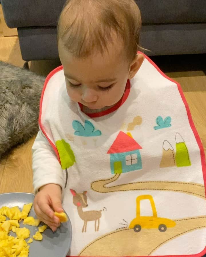 パブロ・マフェオのインスタグラム：「Felicidades Amor de mi VIDA❤️ Tienes la habilidad de hacer parar el tiempo a tu lado, de sonreír y provocar una felicidad inexplicable.. por estas y mil cosas mas espero seguir disfrutando de ti millones de momentos mas. ERES EL SOL QUE ILUMINA MI VIDA 🌞❤️🎂」