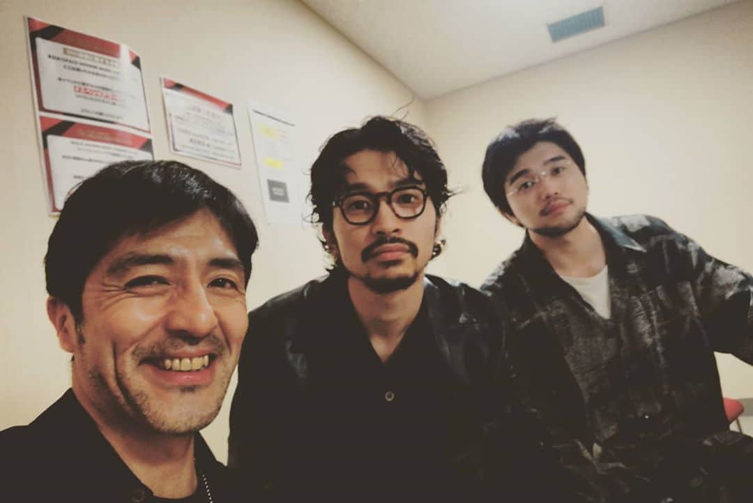 谷中敦さんのインスタグラム写真 - (谷中敦Instagram)「今日も会えた。(昨日もだけど笑) King Gnu大好きすぎる。いつも常田くんと井口くんを勝手に近くに感じてます。常田くん個人での受賞も胸熱でした。#スペシャアワード」3月14日 0時27分 - a.yanaka