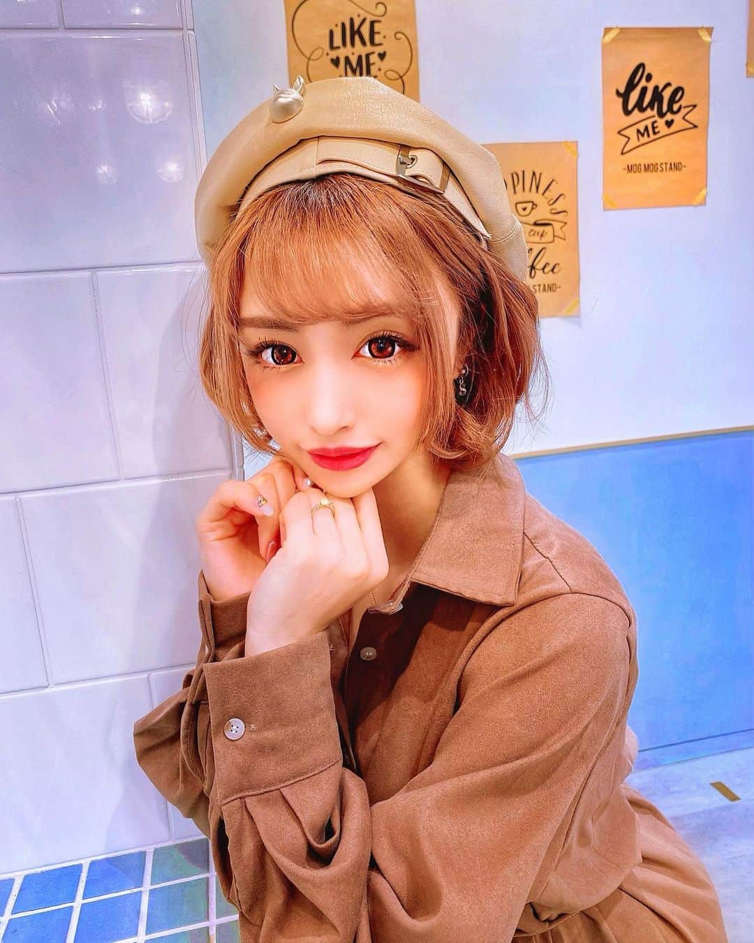 のインスタグラム：「おやすみー😪💤 みんなは何してるのかな☺️ ． #goodnight #whiteday」