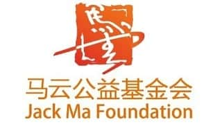 ジェット・リーさんのインスタグラム写真 - (ジェット・リーInstagram)「The Jack Ma Foundation has been donating supplies to combat COVID-19 to countries in need like Japan, Korea, Italy, Iran and Spain. We are now sending one million masks and 500,000 testing kits to the United States. We hope this donation will help Americans fight against this pandemic. During this difficult time, we must work together as one global family. #covid-19」3月14日 2時38分 - jetli