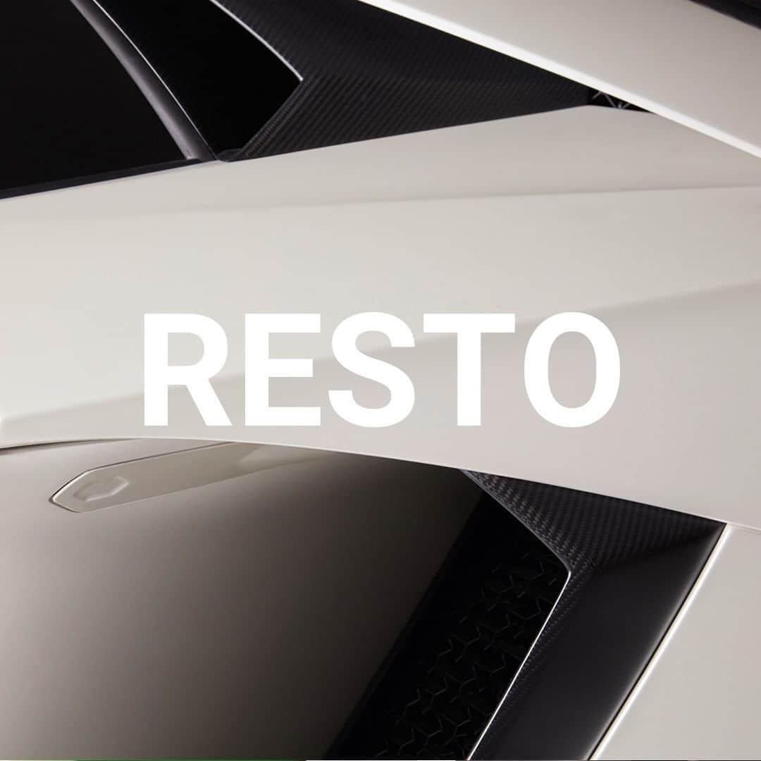 のインスタグラム：「Yesterday we took the decision to stop production at Automobili Lamborghini, closing the factory until March 25th. For the last two weeks, we continued to work adopting the security measures following the Government Regulations.  Step by step, as a company we learned and we figured out that we first need to ensure the well-being and safety of our people by staying at home and being with family.  It’s our way to support Italy in this situation of emergency: a choice that reflects our company culture and our way to do business along the years. We did it so that we can come back stronger than before.  #IoRestoAcasa  #StayHome #Lamborghini」