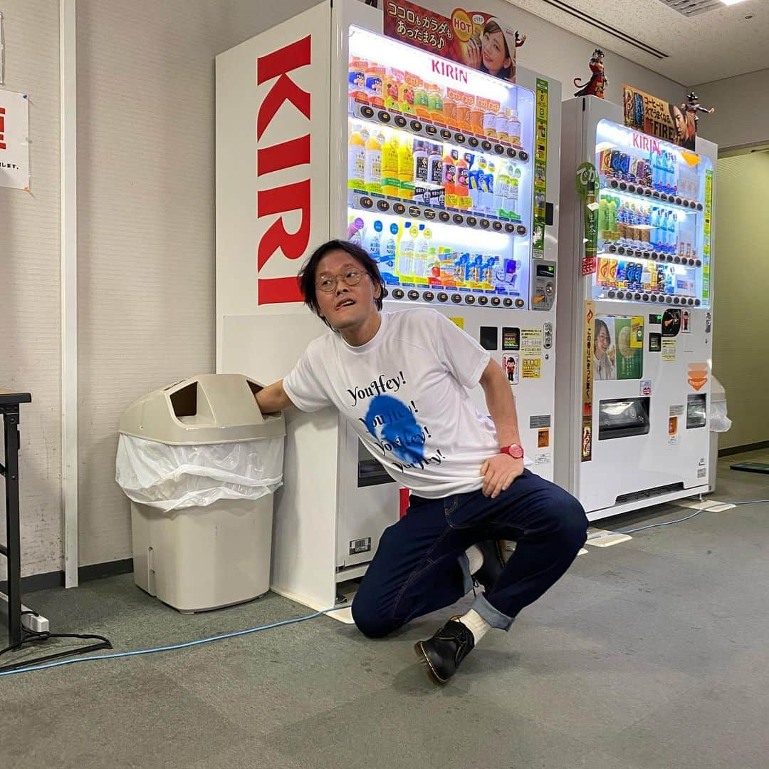 稲田直樹さんのインスタグラム写真 - (稲田直樹Instagram)「新しいTシャツが出来ました。  夏にピッタリの「YouHey!」Tシャツです。  #吉田たち #ゆうへい #双子 #兄  こんな時こそあなたもHey!  #youhey!」3月14日 14時12分 - inada1228