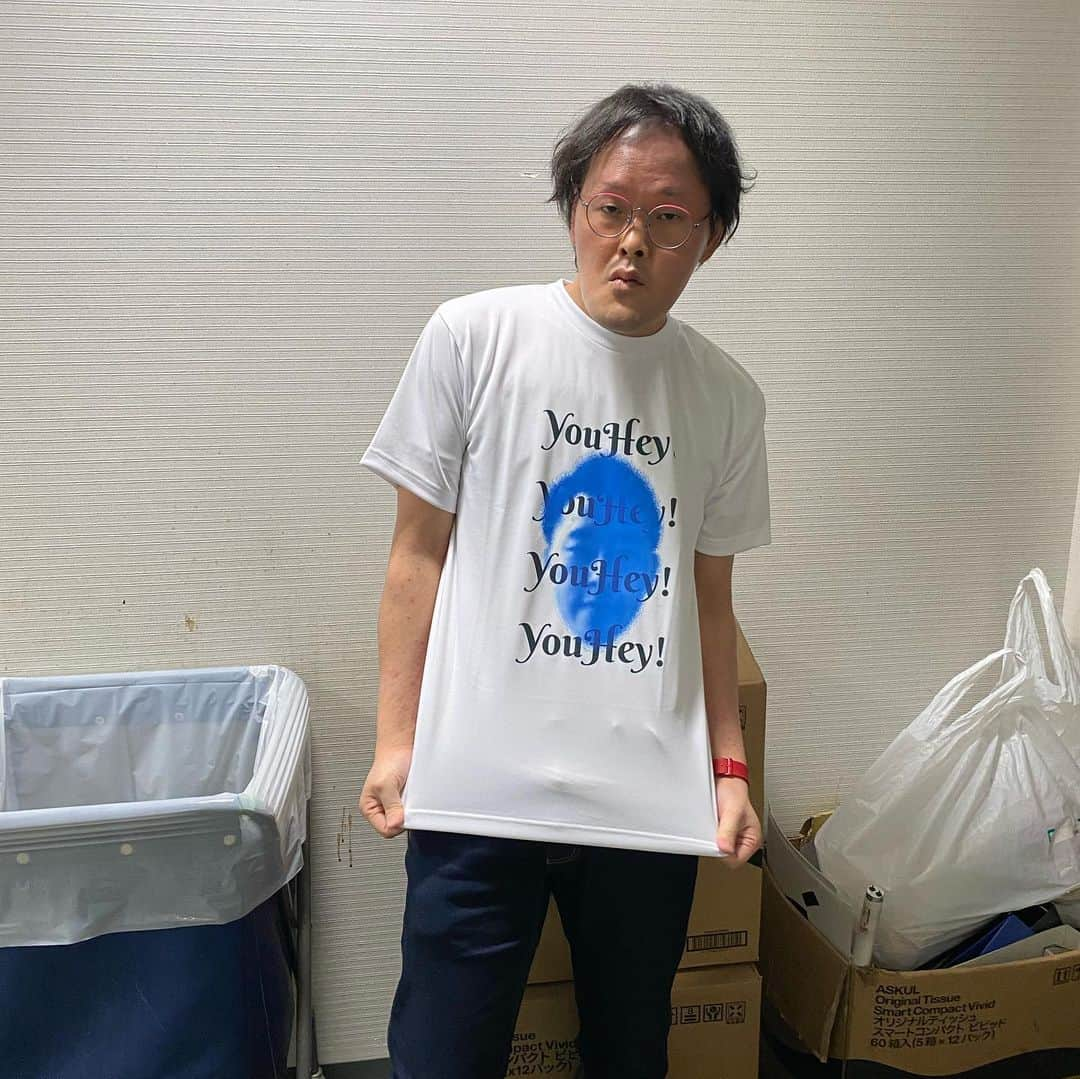 稲田直樹さんのインスタグラム写真 - (稲田直樹Instagram)「新しいTシャツが出来ました。  夏にピッタリの「YouHey!」Tシャツです。  #吉田たち #ゆうへい #双子 #兄  こんな時こそあなたもHey!  #youhey!」3月14日 14時12分 - inada1228