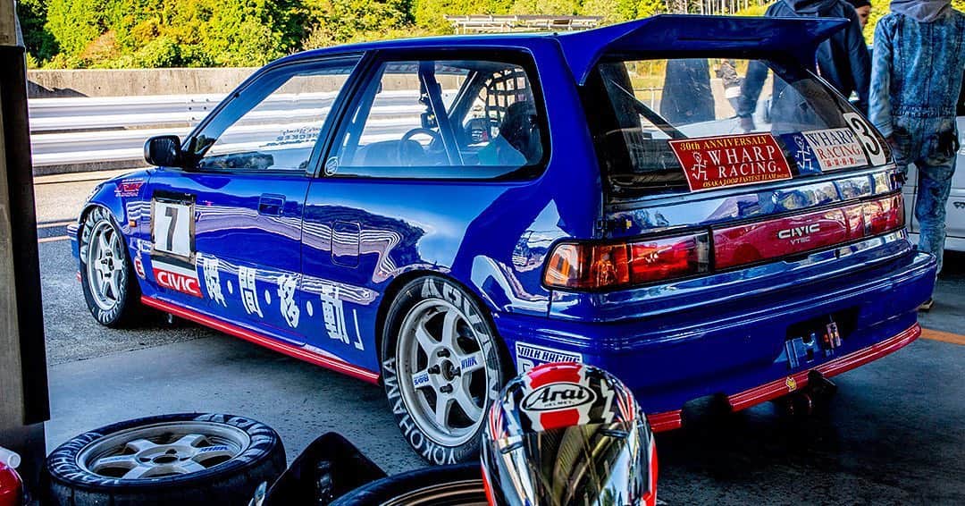 のインスタグラム：「_ WHARP RACING ACROSS Honda EF9 CIVIC _ _ Shot on 4-Nov 2019 "HONDA VTEC ONE MAKE RACE Rd.4" at Suzuka TWIN Circuit owner: @carmakeacross photo: @mistbahn _ _ JP) 2019年11月4日 鈴鹿ツインサーキット、ゼロファイターさん主催「HONDA VTEC ONE MAKE RACE Rd.4」で撮影。 _ _ #hondavteconemakerace #zerofighterautocustom #suzukatwincircuit #suzukatwin #鈴鹿ツイン #鈴鹿ツインサーキット #carmakeacross #wharpracing #瞬間移動 #civic #hondacivic #ホンダシビック #シビック #ctr  #ef9 #efcivic #osakajdm #kanjo #kanjostyle #kanjoracer #kanjozoku #trackcar #trackspec #trackstance #timeattack #timeattackjapan #hondasontrack」