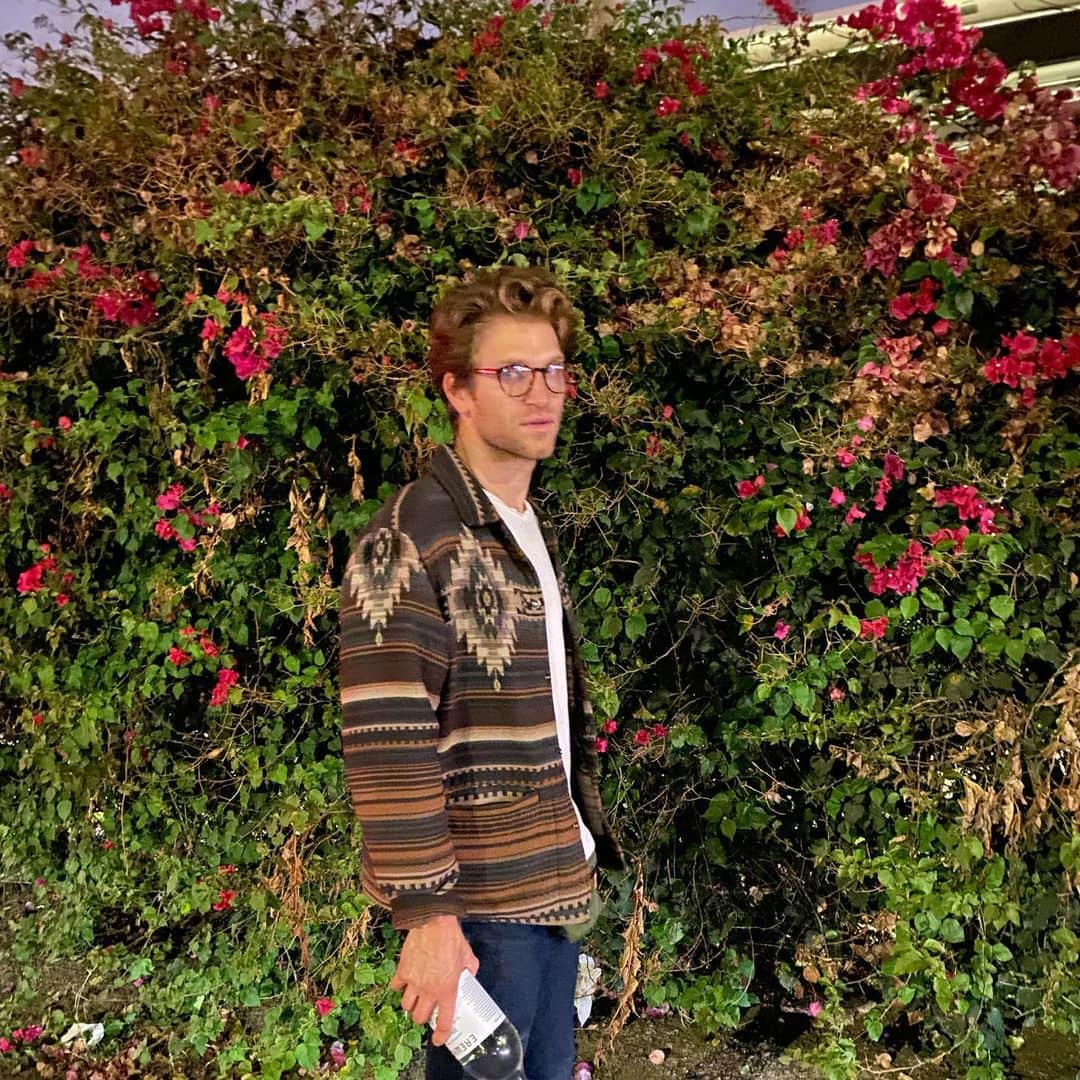 キーガン・アレンのインスタグラム：「This was a few weeks ago. Simpler times babe. Simpler times.」