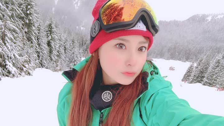 のインスタグラム：「この山もめっちゃ楽しめたなぁ🔆 #grousemountain #canada #vancouver #snowboring #snow #goodlocation #funtime #girls #グラウスマウンテン #スノボー女子 #楽しかった #カナダ #バンクーバー」