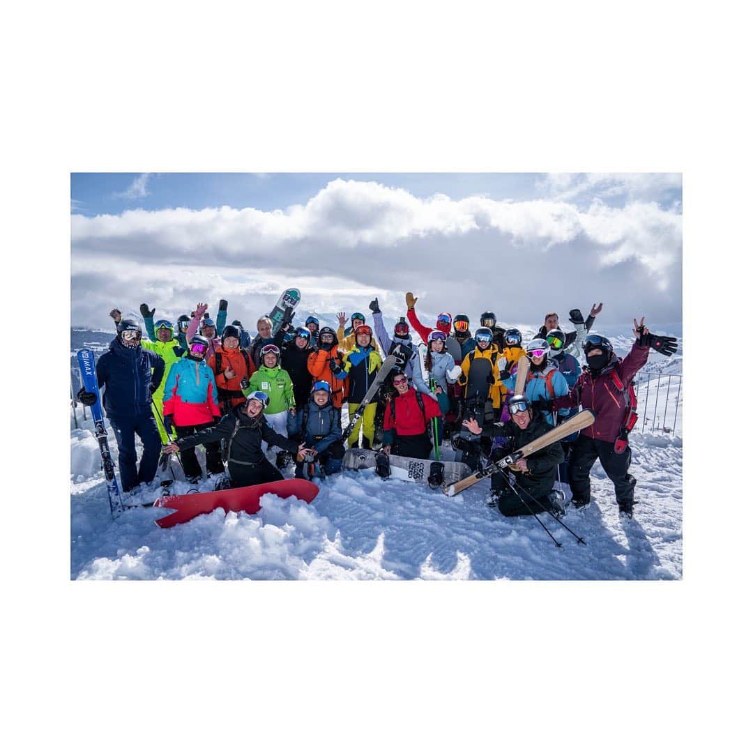 竹内智香さんのインスタグラム写真 - (竹内智香Instagram)「1️⃣🇨🇭🇨🇭🇨🇭🇨🇭🇨🇭 スイスへの旅。 スノーボード人生において ターニングポイントとなったスイス。  スノースポーツの魅力が たっくさん詰まった @laax には 雪、山、食、出会い たっくさんの魅力がありました🤗 #LAAX #swissWinterCamp20 #inLoveWithSWITZERLAND #PictireOrganicClosing  #Hestra #Giro #Rome #Karakoram @laax @pictureorganicclothing @hestragloves @girojapan @karakorambc @romesds_japan @underarmourjp @tetsuyaokabe」3月14日 11時04分 - tomoka_takeuchi