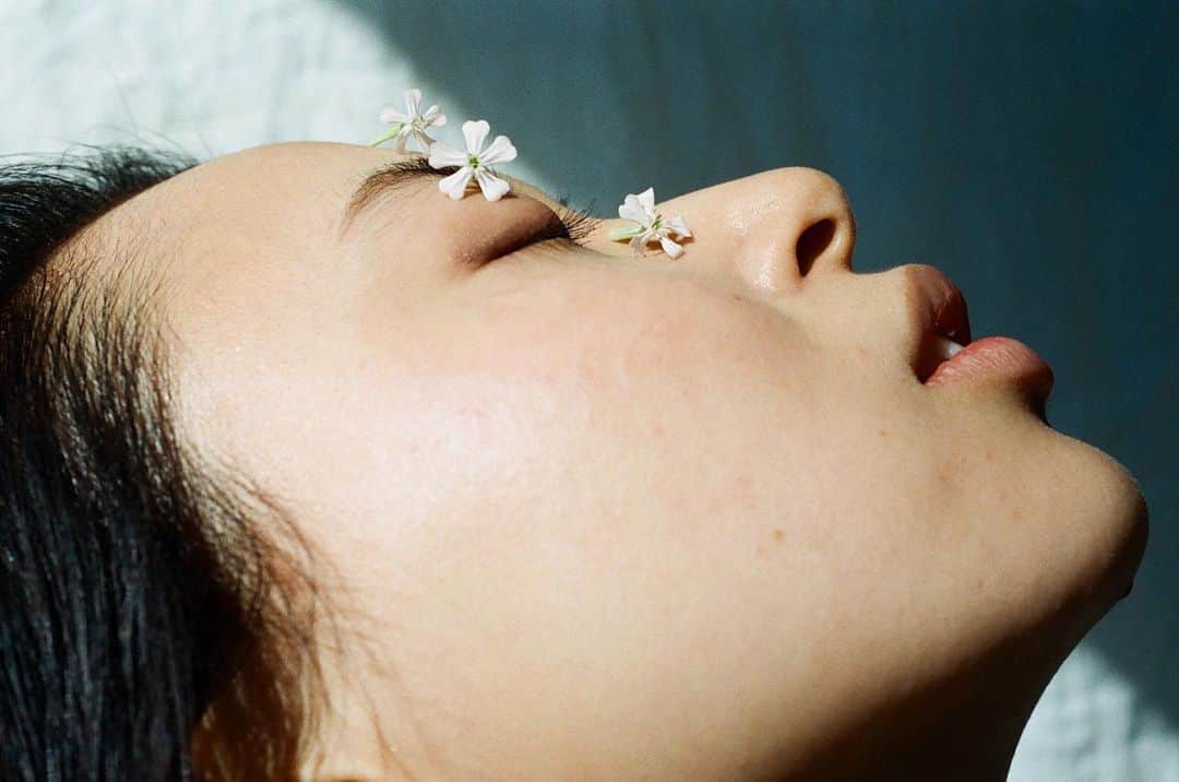 後藤早貴さんのインスタグラム写真 - (後藤早貴Instagram)「@hiokikazuki 🌸🌼🌷🌹🌻 今日はせめて晴れて欲しかったです🦡 #me #gosaki #flowers #portrait」3月14日 11時48分 - gosakicchi