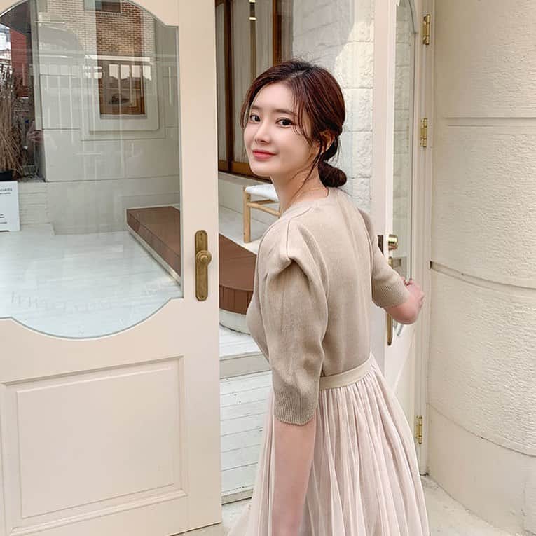 Chuuのインスタグラム：「The weather is so good today✨」