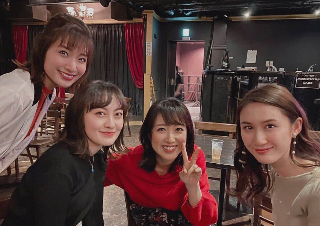 松山メアリさんのインスタグラム写真 - (松山メアリInstagram)「今夜もytv「ピーチcafe」みてね🍑  今月は『超特大音楽祭』に出演してくださったアーティストのみなさんからの"視聴者プレゼント"が毎週あるので要チェックですよ🤩🎁 #ピーチcafe」3月14日 11時54分 - marymatsuyama_official