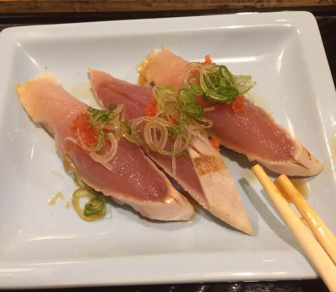 ラリー・ギリアード・Jrさんのインスタグラム写真 - (ラリー・ギリアード・JrInstagram)「My new fav LA sushi spot. “HAMA” sushi! Yum! Thanks @tonydesean #sushi #la #littletokyo #2020」3月14日 12時31分 - thereallgjr