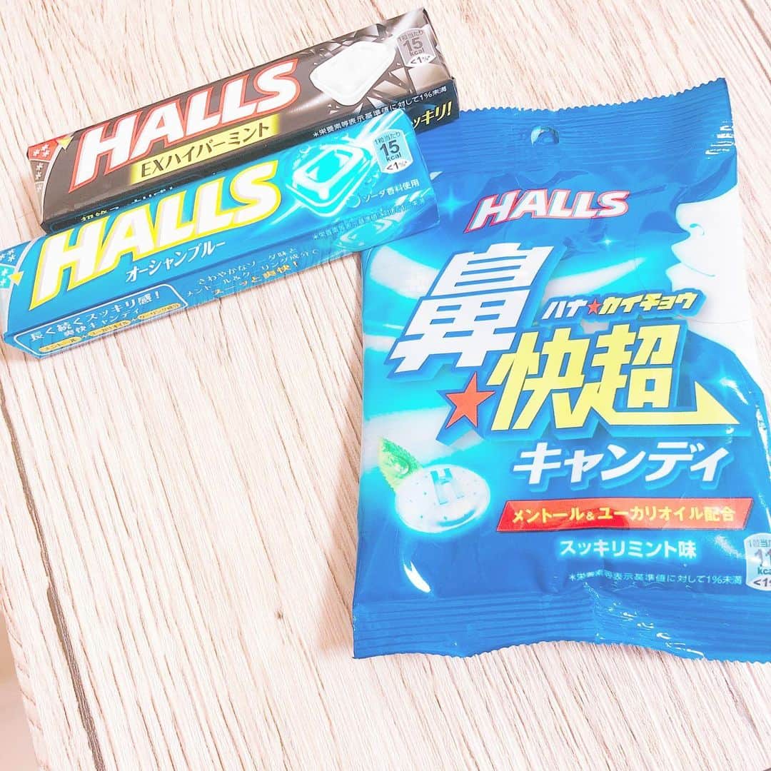 Arisa Nanaseさんのインスタグラム写真 - (Arisa NanaseInstagram)「HALLS最近よく食べてるんだけど、メントール入りで超スッキリする😳✨ 大きさも持ち歩きにちょうどいいサイズで、ご飯食べた後とかほしくなるので必需品です❤️この爽快感、ハマる🙌✨ #ホールズ #はなスッキリ! #爽快 #PR」3月14日 12時32分 - arisa.nanase