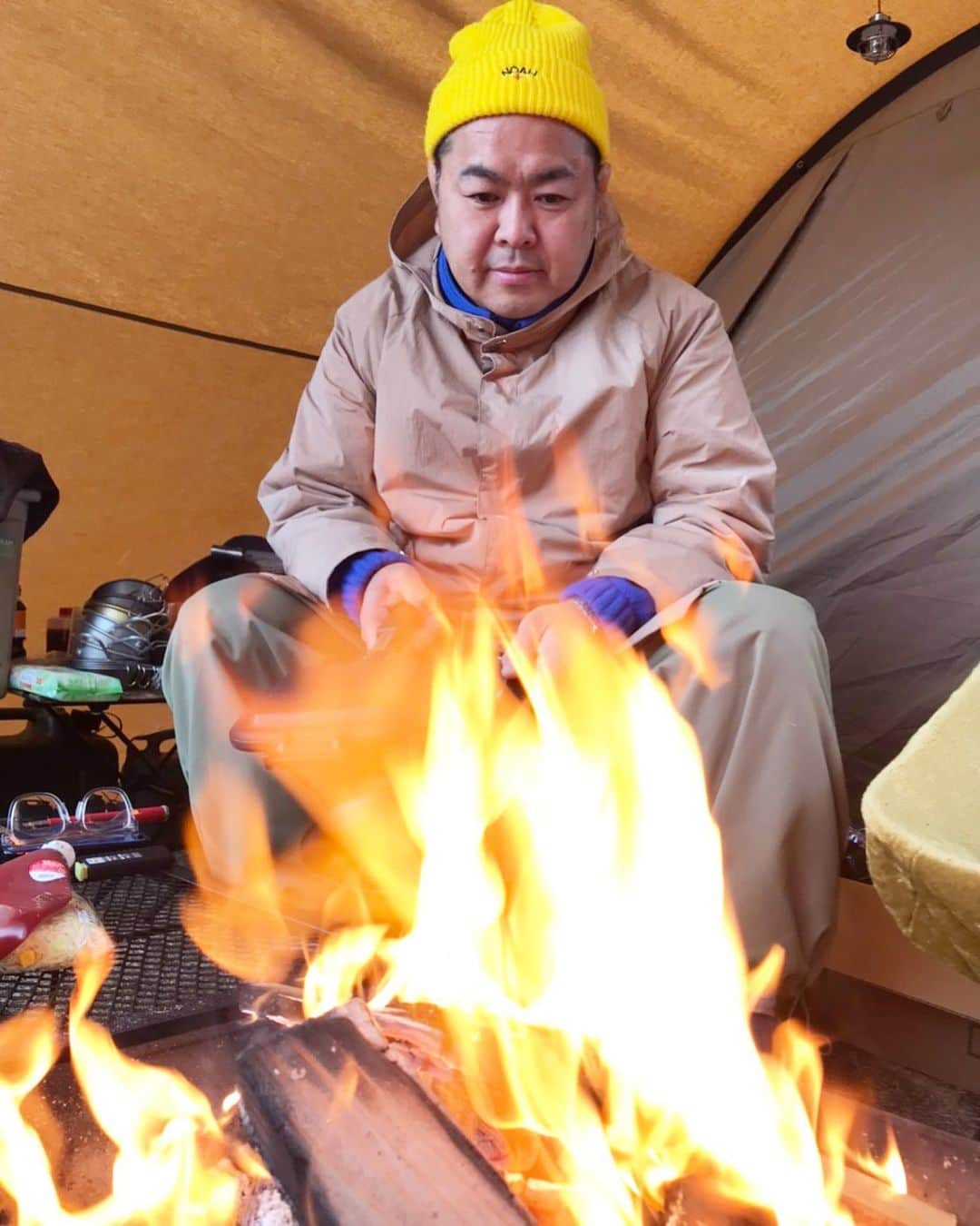 大地洋輔のインスタグラム：「キャンプデビュー  #キャンプ #家族キャンプ #Camp #familyCamp #友達キャンプ #友達Camp #friendcamp #ほぼ友達仕切り #1人じゃ無理 #でもハマりそう #キャンプ楽しいね @zeyanbamu  ありがとう😊😊」