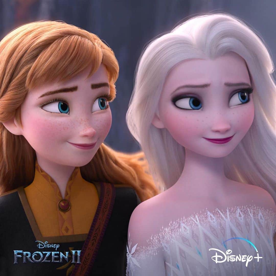 イディナ・メンゼルさんのインスタグラム写真 - (イディナ・メンゼルInstagram)「#Repost @disneyfrozen ・・・ Surprise! #Frozen2 is coming early to #DisneyPlus. Start streaming this Sunday.」3月14日 13時03分 - idinamenzel