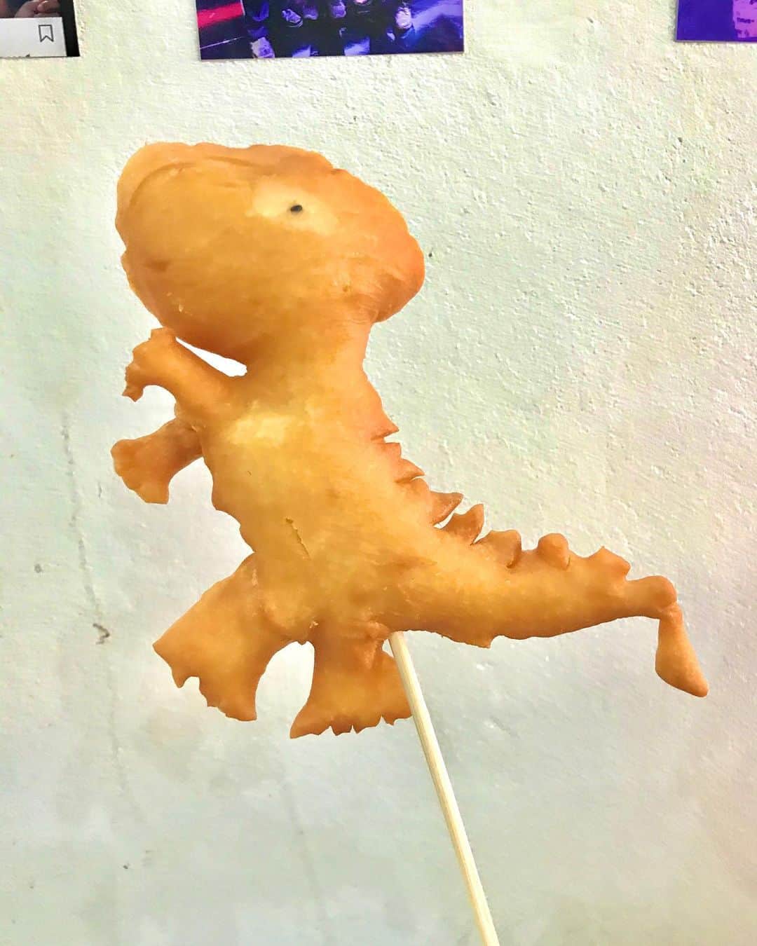 Li Tian の雑貨屋さんのインスタグラム写真 - (Li Tian の雑貨屋Instagram)「Fly Dino~~ 🦖🦕 Tasty and cute fried dough stick 油條 paired with silky smooth pandan custard and multigrain soy milk that’s full of beans • • • #dairycreameatsthai #thailand #chiangmai #travel #igersjp #chiangmaithailand #yummy #igfood  #foodporn  #instafood #vscofood #bonappetit #delicious  #sgfoodies  #delicious #cafe #sgtravel #gourmet #thai #thaifood #thailandtravel  #chiangmaicafe #brunch #breakfast #kawaii #snack」3月14日 13時09分 - dairyandcream