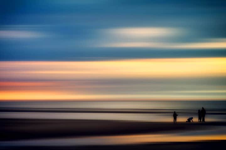 ライカさんのインスタグラム写真 - (ライカInstagram)「In this image by Jörg Haarmann - taken with a #LeicaM9 - land, water and sky blur together in a spectacle of color.  #Leica #LeicaCamera #LeicaM #🔴📷 #leicagram #welltraveled #exploretocreate #neverstopexploring #TheLeicaLook #lfigallery #leicafotografieinternational」3月15日 0時00分 - leica_camera