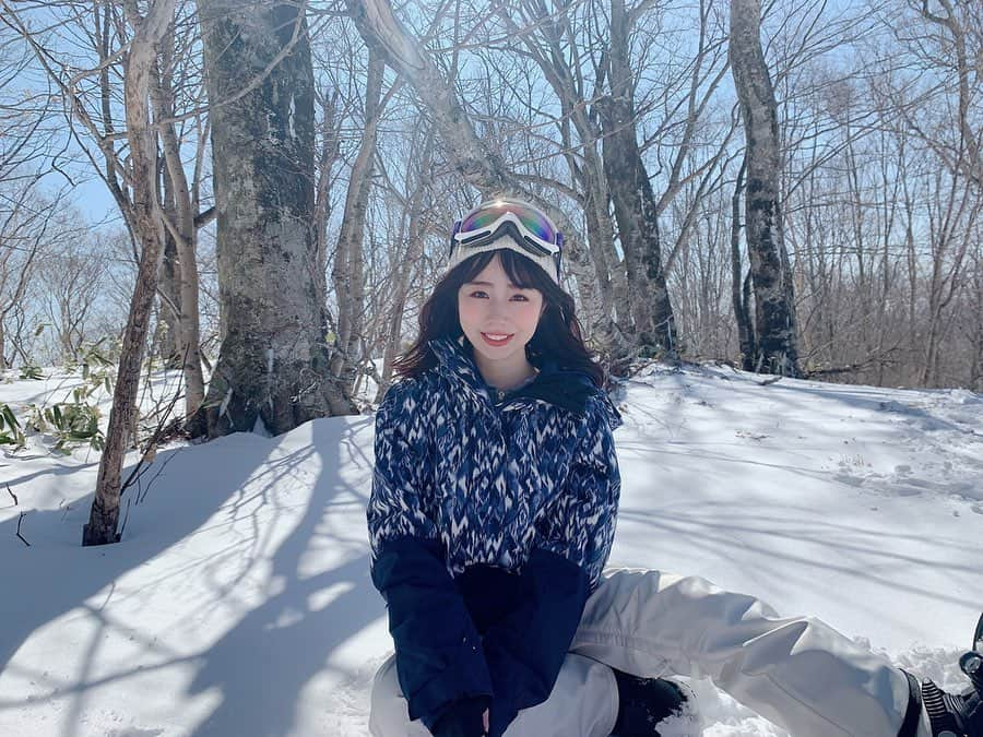 安藤咲良さんのインスタグラム写真 - (安藤咲良Instagram)「. 今日は雪が降って冷え込みましたね〜☃️❄️！ またスノーボードしたくなりました🏂 . 雪も素敵だけど、 桜の季節が大好きなので楽しみ〜☺️🌸 . . 明日は#fmyokohama #ラキミ　リポートです😊 今日も明日も よろしくお願い致します✨ . #スノボ #雪景色」3月14日 23時12分 - sakura.ando