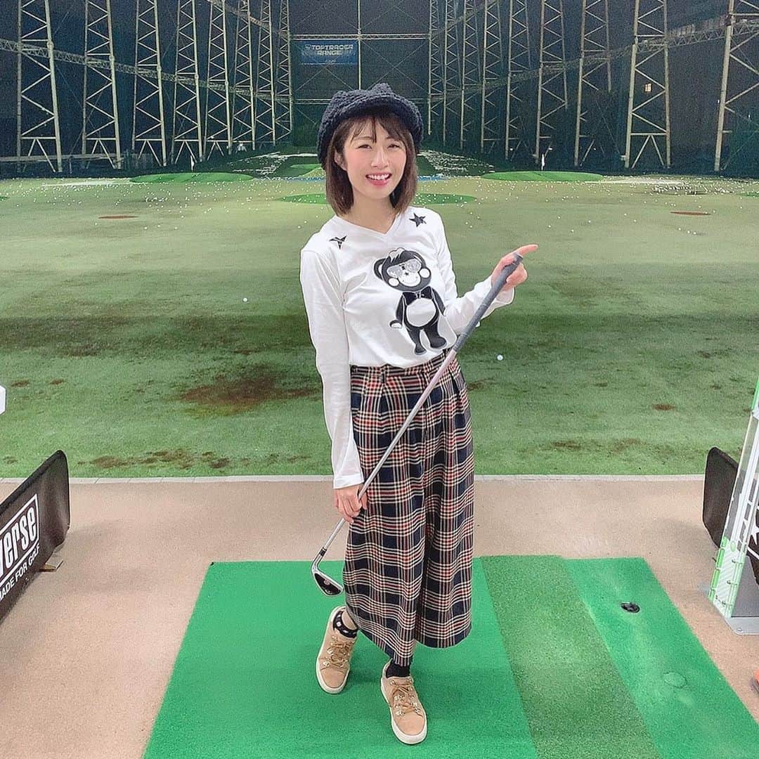 古川真奈美さんのインスタグラム写真 - (古川真奈美Instagram)「.﻿ .﻿ . ﻿ 今日も雪の中、ゴルフ練習⛳️🏌️‍♀️﻿ ここ最近、やっと空振りがなくなってきてまた更に楽しくなってきました＼(^o^)／←成長の遅さ。。﻿ ﻿ このイケイケな﻿クマさんのTシャツ🐻と共にゴルフ頑張ってきました😎✨笑﻿ ストーンがついてて﻿ 可愛い❤️﻿ ﻿ ﻿ ﻿ #tanta #fashion #tシャツ #コーデ #ゴルフ女子﻿ #golf #打ちっ放し #instalike #instamood ﻿ #ow #instapic #instaphoto﻿ #girl　#follow #followme  #gravure  #japanesegirl  #selfies  #インスタグラビア」3月14日 23時30分 - mana_0619