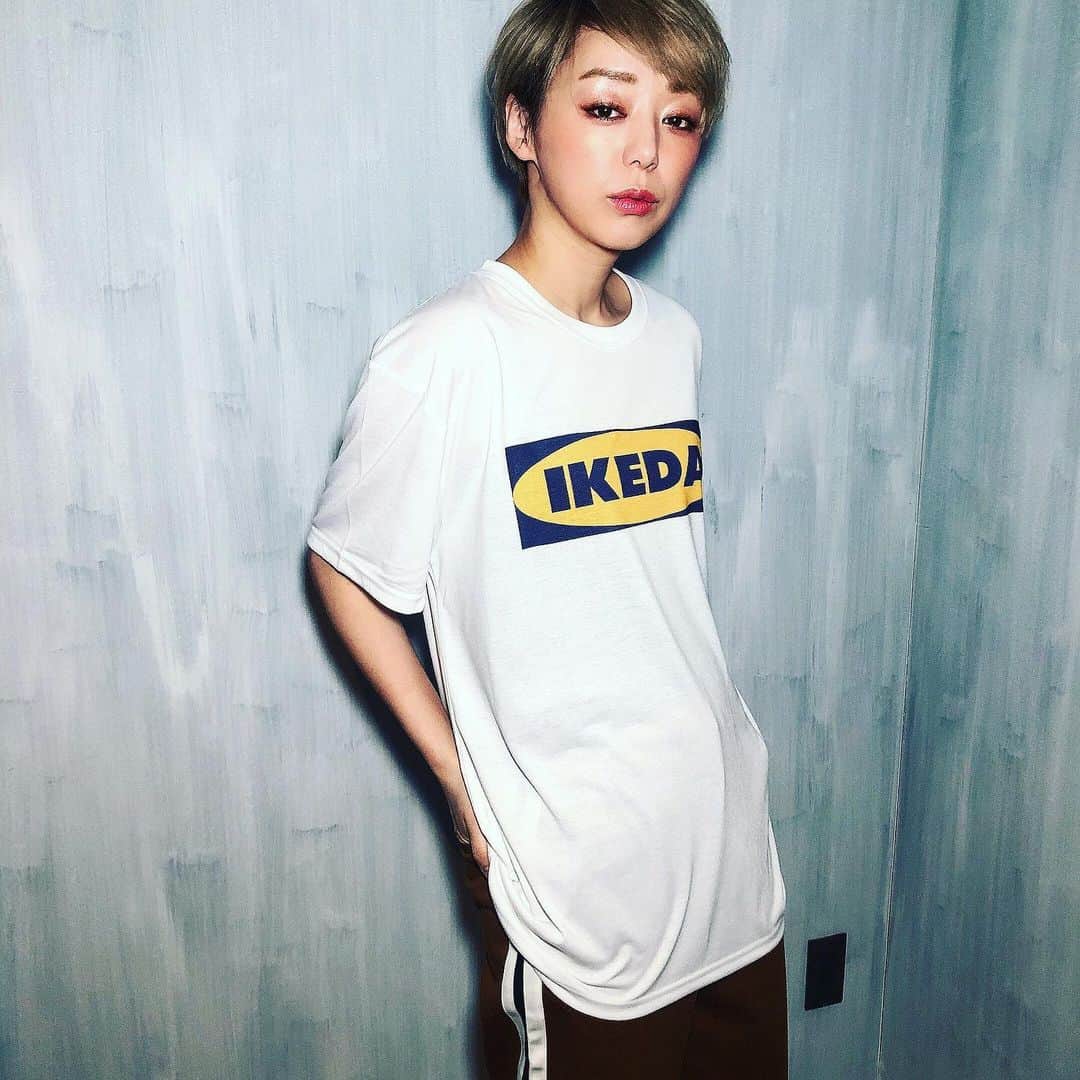 結城リナさんのインスタグラム写真 - (結城リナInstagram)「万里慧デザインのTシャツができましたぁ。 ・時々頑張るT（万里慧手形 ...