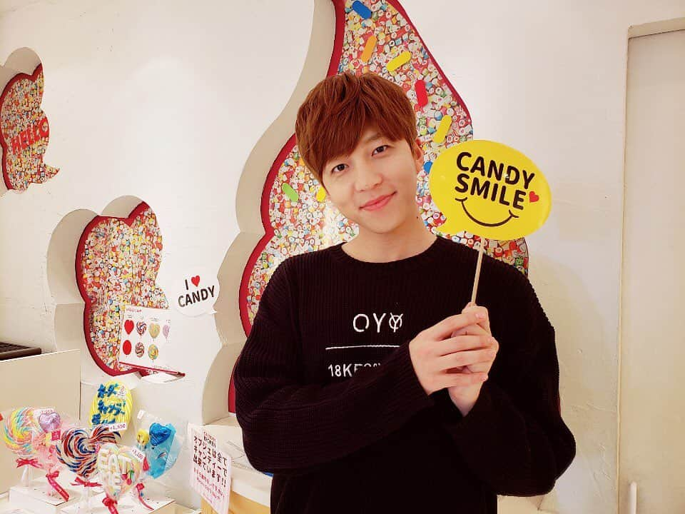 U-KISSさんのインスタグラム写真 - (U-KISSInstagram)「HAPPY WHITE DAY♡  #ukiss #whiteday #love #kissme #愛をこめて #유키스 #ホワイトデー #candyshowtime」3月14日 16時54分 - ukiss_japanofficial