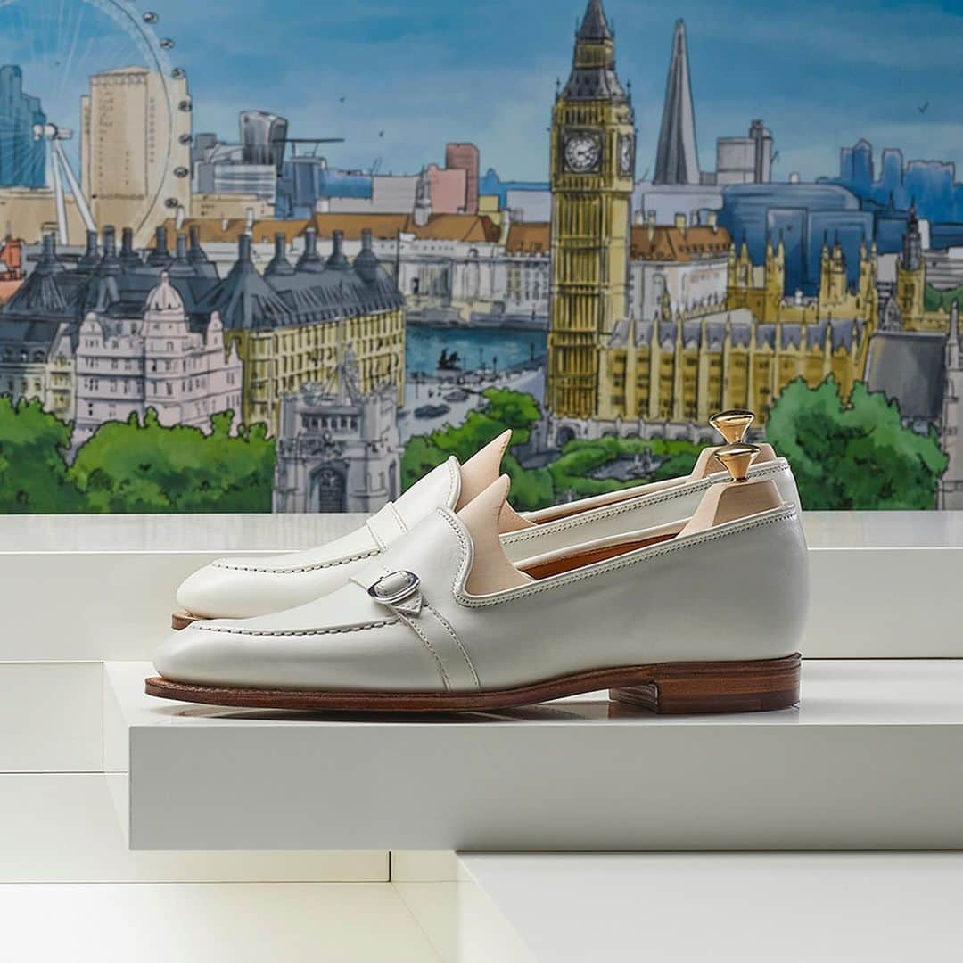 のインスタグラム：「SS20 Women’s Collection – Tessa . White Calf | Last 617 | Single Leather Sole . #crockettandjones #madetobeworn #SS20 #newseason」