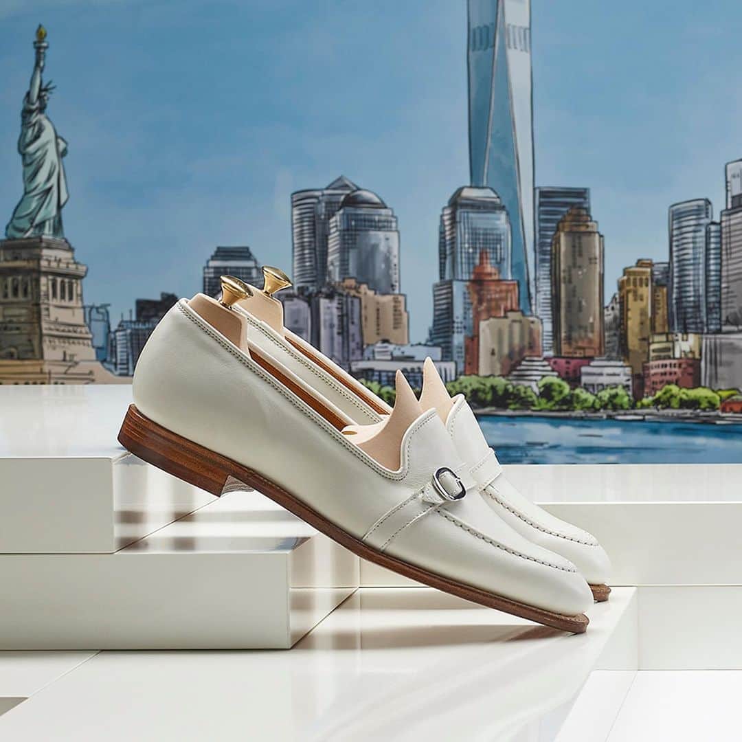 のインスタグラム：「SS20 Women’s Collection – Tessa . White Calf | Last 617 | Single Leather Sole . #crockettandjones #madetobeworn #SS20 #newseason」