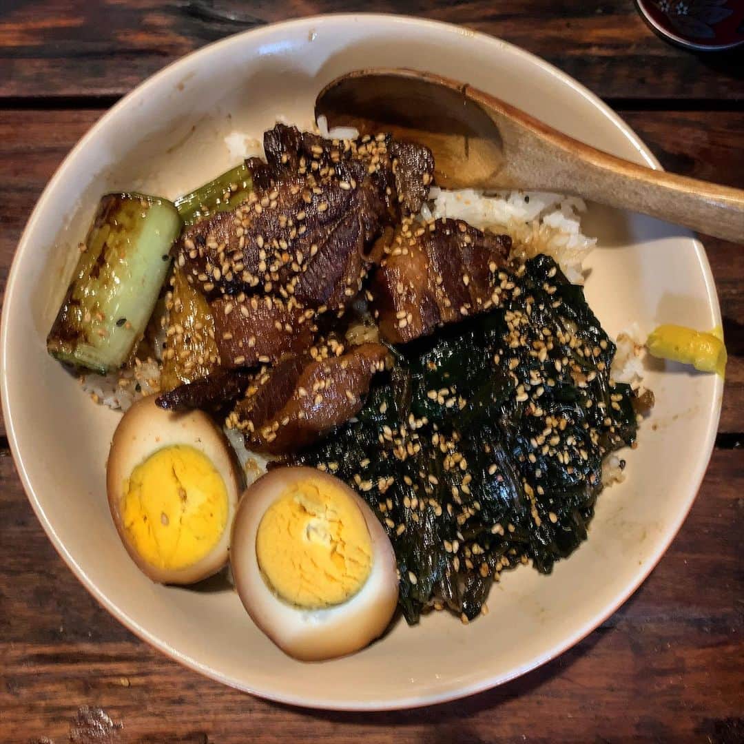 池内万作さんのインスタグラム写真 - (池内万作Instagram)「豚の角煮と銀鱈の西京焼きはなぜか定期的に食べたくなるのです。 #イケウチ家の食卓 #ビストロ万」3月14日 17時25分 - mandeshita