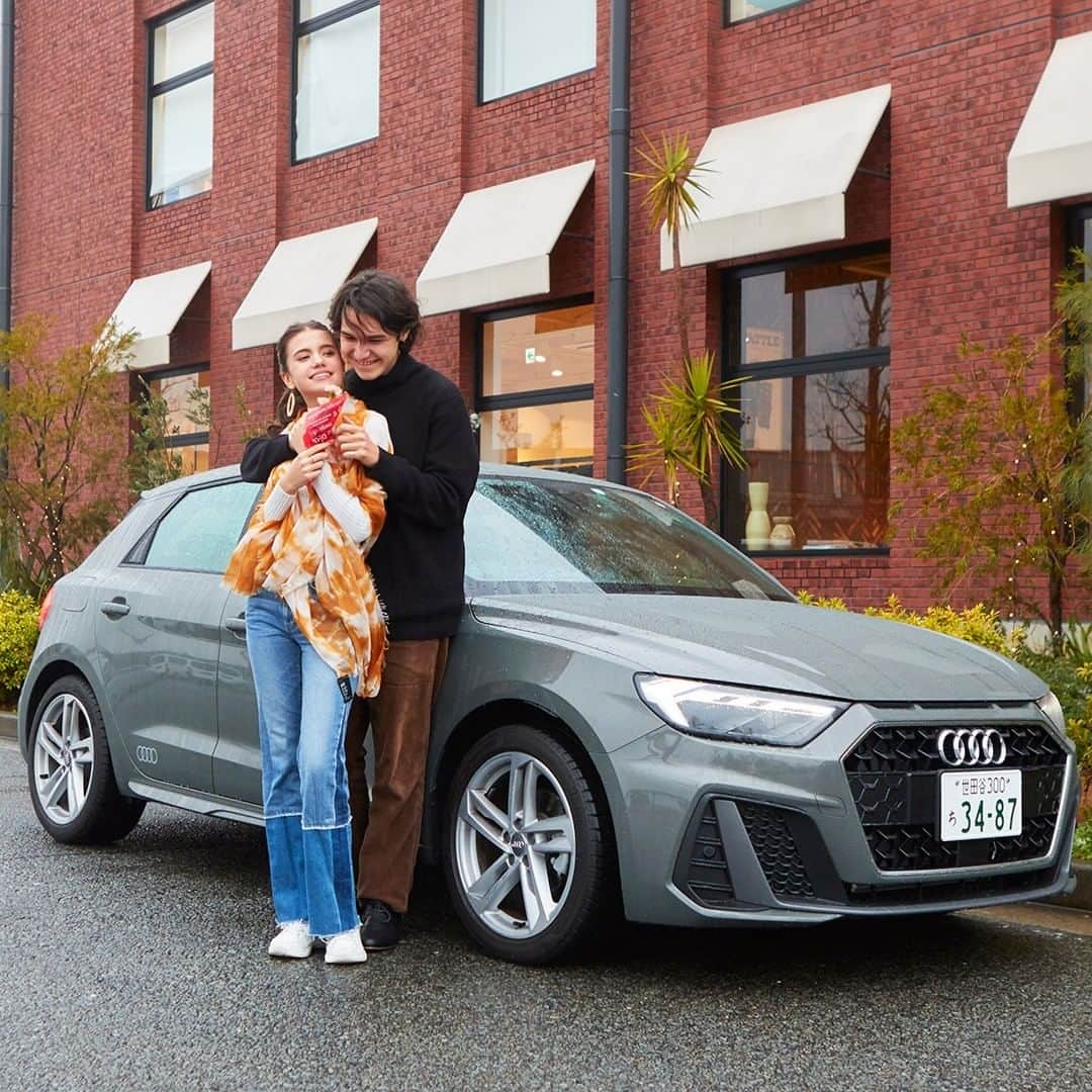 Audi Japan Sales / アウディジャパン販売さんのインスタグラム写真 - (Audi Japan Sales / アウディジャパン販売Instagram)「#audiのある生活 Happy White Day!  2人だけの特別な空間。 #Audi で、春の思い出の1ページを刻もう。  この週末は#AJS へ。 @audi.japan.sales  #AudiA1 #A1 #MyAudi #Audistyle #car #ホワイトデー #デート #ドライブ #アウディ #車 #愛車 #外車 #ドイツ車 #車好き #車好きな人と繋がりたい #アウディ女子 #車好き男子」3月14日 18時00分 - audi.japan.sales
