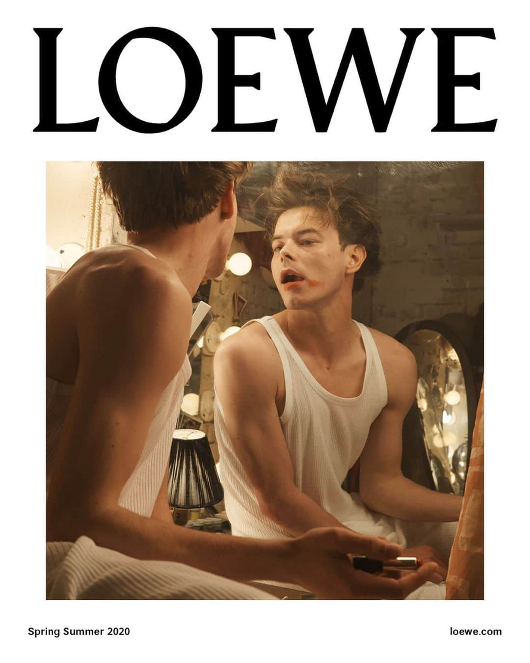 Loeweさんのインスタグラム写真 - (LoeweInstagram)「The #LOEWESS20 campaign is shot by #StevenMeisel, featuring British actor Charlie Heaton from #StrangerThings in a moment of introspection before going on stage. A celebration of drama’s mysteries, Heaton’s smeared lipstick imbues an element of ambiguity as to the character he is about to become.  Featuring @Charlie.R.Heaton Photography #StevenMeisel Creative Direction @Jonathan.Anderson and @MMparisdotcom Styling @BenjaminBruno_ Casting @AshleyBrokaw Set Design @MaryHoward_setdesign Make up @PatMcGrathReal Hair @GuidoPalau  #LOEWE」3月14日 18時22分 - loewe