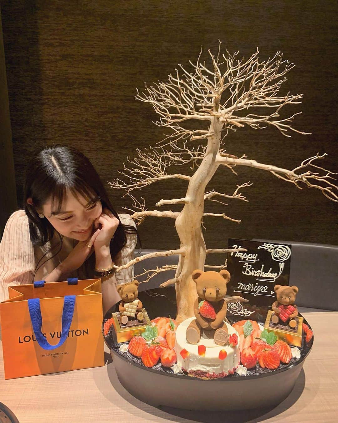 永尾まりやさんのインスタグラム写真 - (永尾まりやInstagram)「友さんがお誕生日祝ってくれたの♡ ケーキが凄すぎて笑った😂💓」3月14日 19時13分 - mariyagi_san