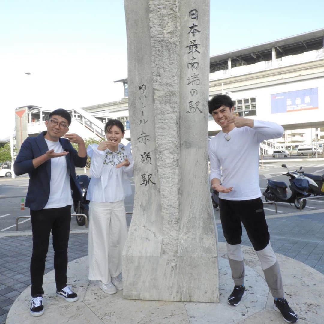 朝見心のインスタグラム：「(∵)﻿ テレビ北海道 『沖縄 麺一本旅』！﻿ ご覧いただきありがとうございました！﻿ いかがでしたでしょうか♫﻿ ﻿ 本当にどのお店も個性派ぞろいで﻿ オススメしたいところばかりです☺︎﻿ ﻿ 来月になりますが﻿ 4月20日(月)から﻿ 【paravi】の配信が決定いたしました！﻿ ﻿ ご覧いただけなかった皆様は﻿ 是非4月20日以降にパラビでご覧ください＼(∵)／﻿ ﻿ ___________﻿ #テレビ北海道﻿ #沖縄麺一本旅﻿ #ゆいレールで巡るめんそーれ﻿ #4月20日から﻿ #パラビ﻿ #でも配信いたします！﻿ #是非ご覧ください♡」