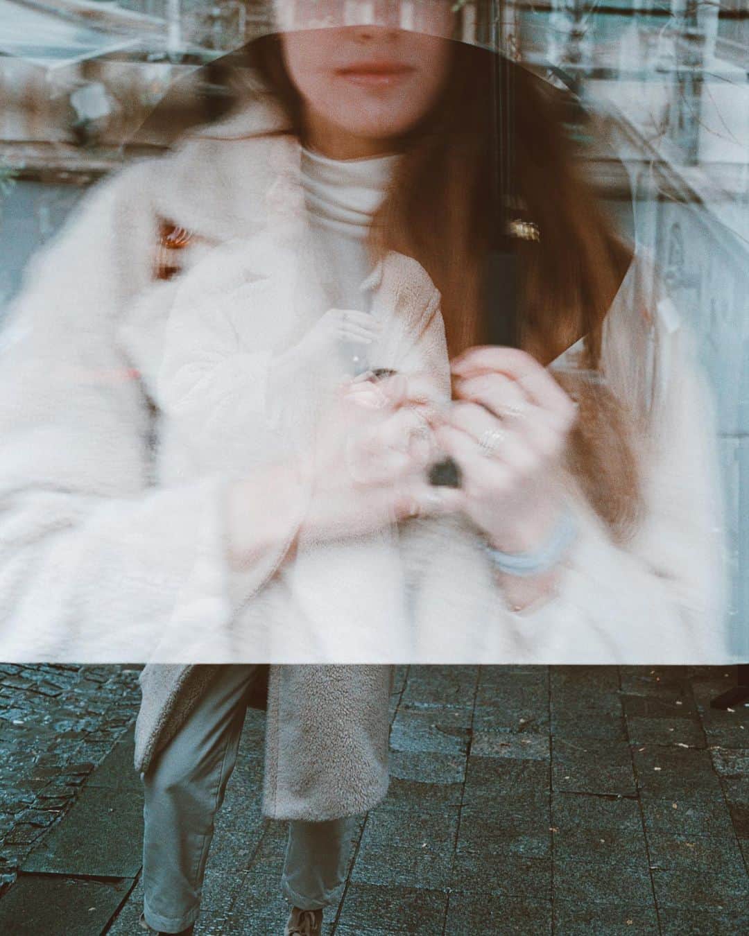 ケルシー・ロビンソンのインスタグラム：「A little double exposure on film.」