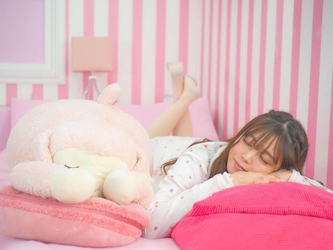 水瀬琴音さんのインスタグラム写真 - (水瀬琴音Instagram)「・ 土曜日💭 ・ 今日は色んなことして 楽しかったなぁ(੭ ´ ꒳ `)੭✨ (これからトレーナーさんのところ行くけど…🏋️‍♀️) あしたも楽しい予感💗 ・ ・ ・ #パジャマ #パジャマ姿 #土曜日 #土曜日の夜 #寝顔」3月14日 21時29分 - kotone_dayo___