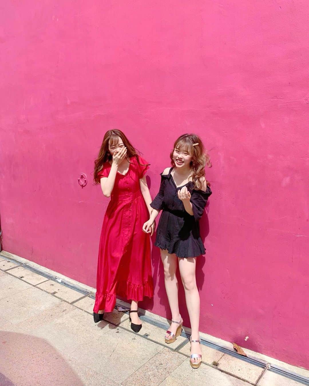 のインスタグラム：「♡ 😂💕🙊💖🤣 . . 人と会ってお喋りしてはしゃぐのが ストレス発散方法🙆‍♀❤️️🙆‍♀️ . . . . . #シンガポール旅行 #シンガポール #シンガポール韓国 #海外旅行 #旅行大好き #ソラtrip #マーライオン #女子旅 #タビジョ #旅行好きな人と繋がりたい #リゾートホテル #genic_singapore #tabijyomap_singapore」